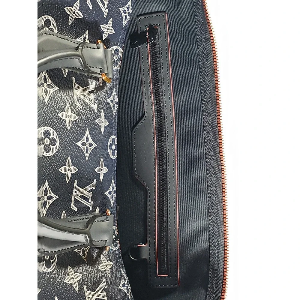 Louis Vuitton 69 86 accessory